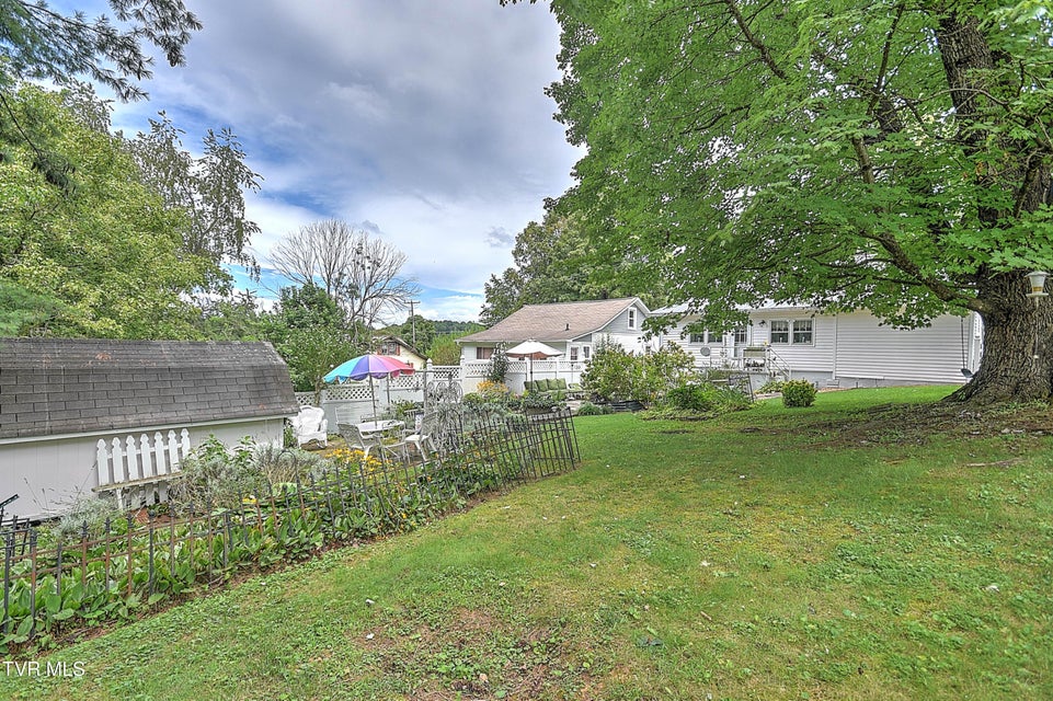 Photo #6: 1462 Georgia Avenue