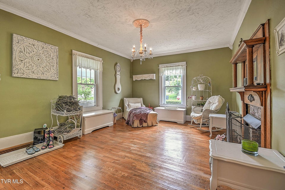 Photo #14: 1462 Georgia Avenue