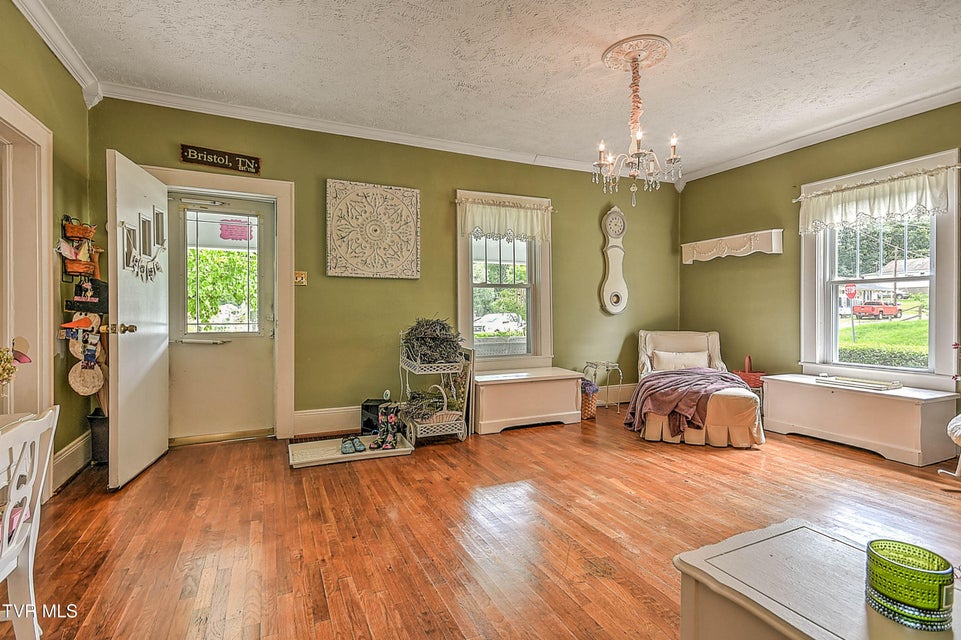 Photo #15: 1462 Georgia Avenue