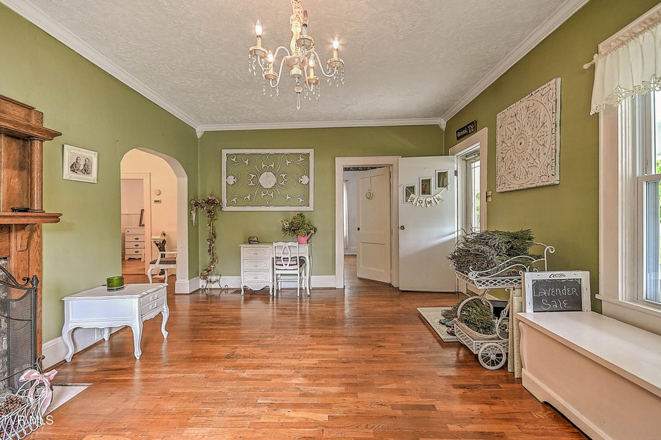 Photo #16: 1462 Georgia Avenue