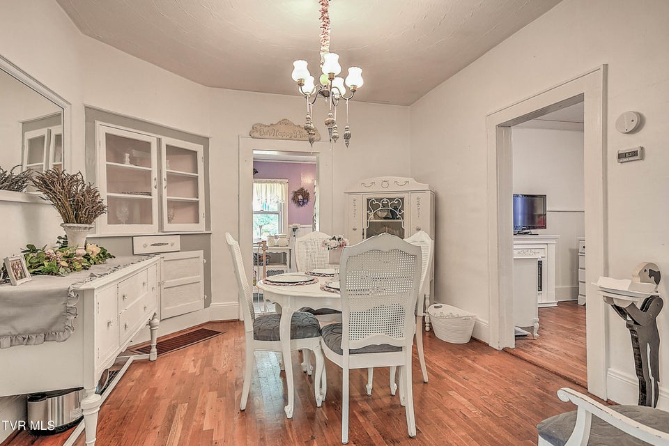 Photo #21: 1462 Georgia Avenue