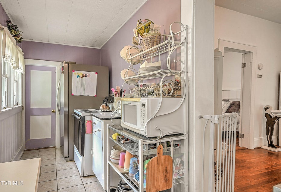 Photo #36: 1462 Georgia Avenue