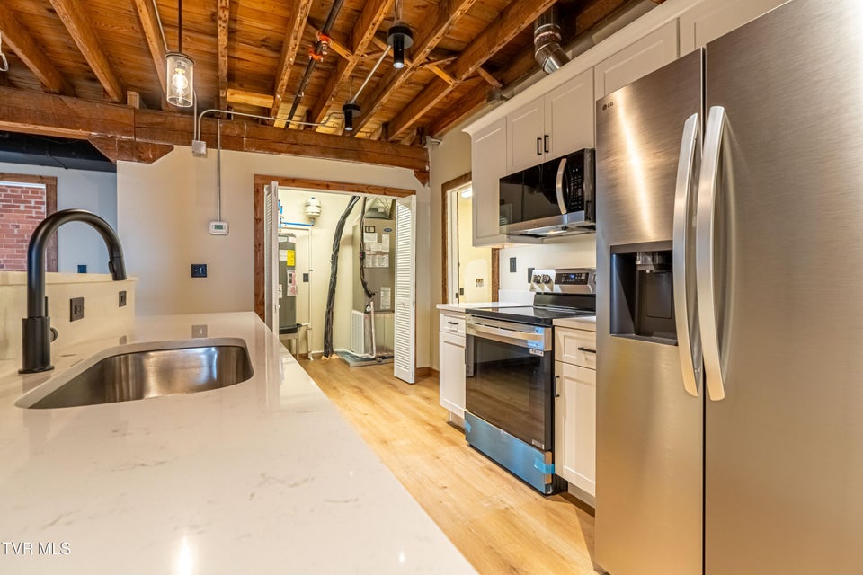 Photo #5: 453 Main Street