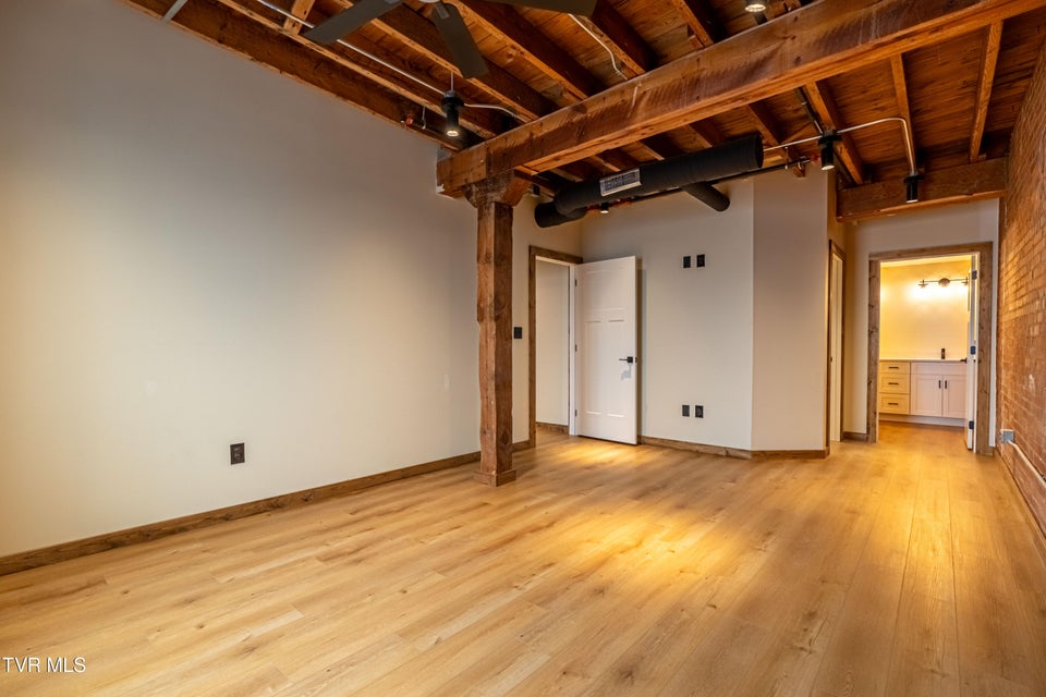 Photo #13: 453 Main Street