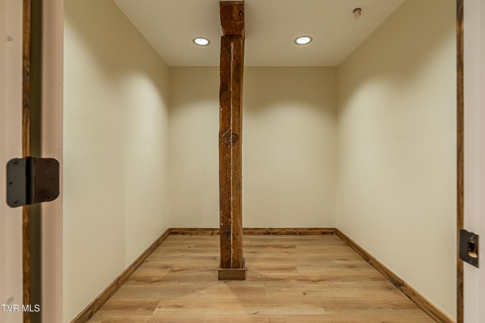 Photo #14: 453 Main Street