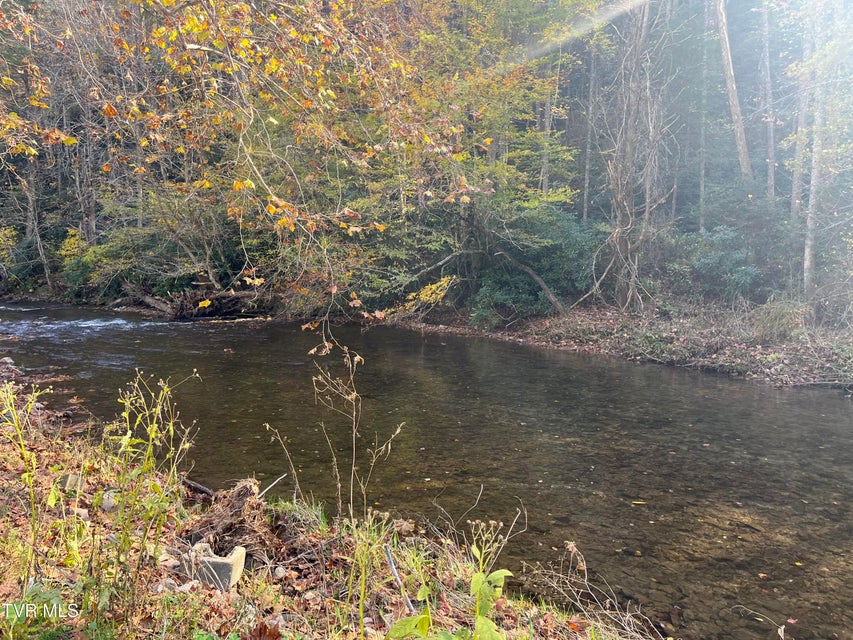 Photo #7: 1208 Doe Creek Road