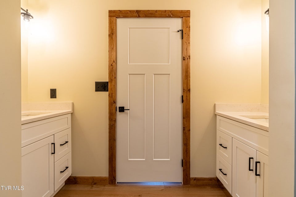 Photo #8: 453 Main Street