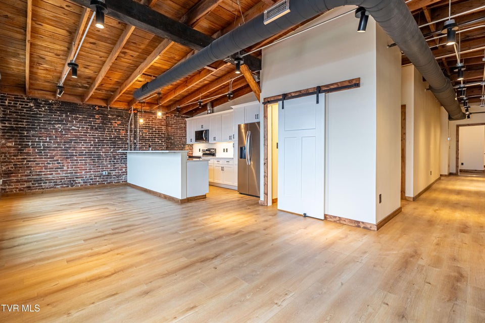 Photo #13: 453 Main Street