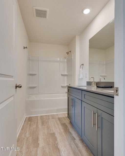 Photo #47: 180 Tanasqui Drive