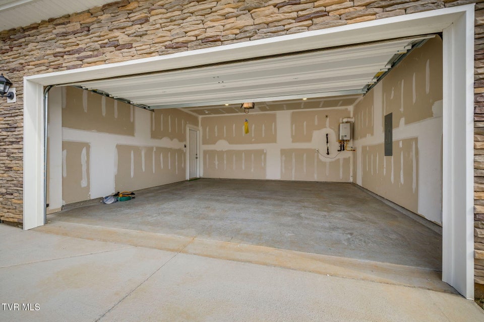 Photo #54: 180 Tanasqui Drive