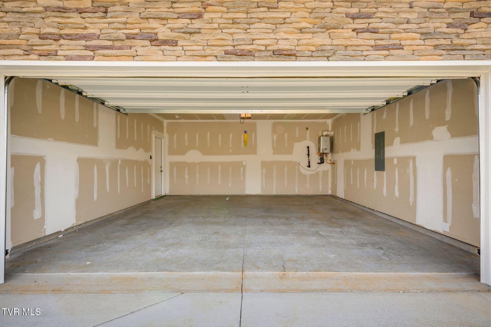 Photo #55: 180 Tanasqui Drive