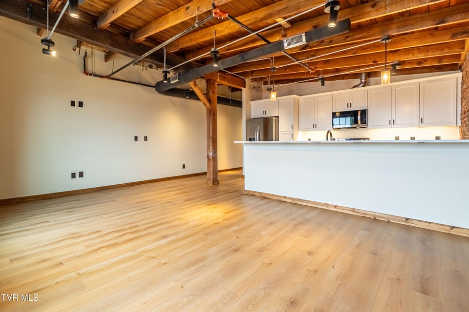 Photo #11: 453 Main Street