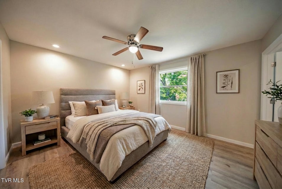 Photo #29: 116 Meadowood Dr 