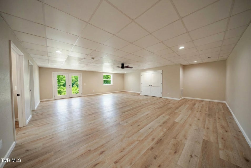 Photo #47: 116 Meadowood Dr 