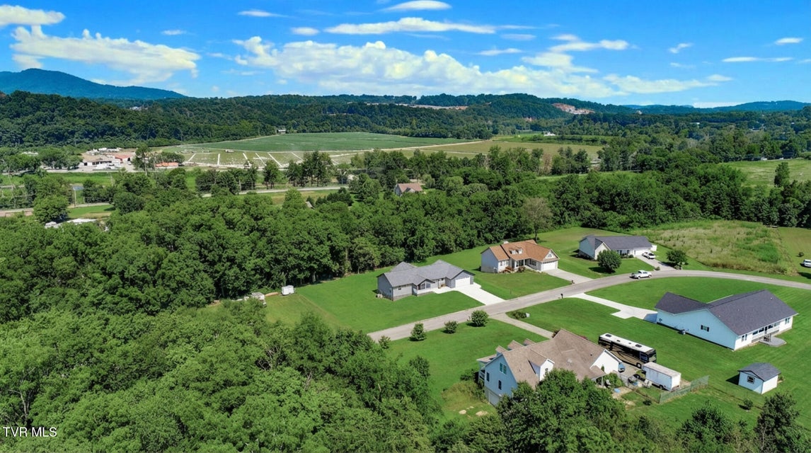 Photo #61: 116 Meadowood Dr 