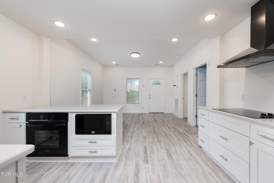 Photo #6: 1008 Earnest Street