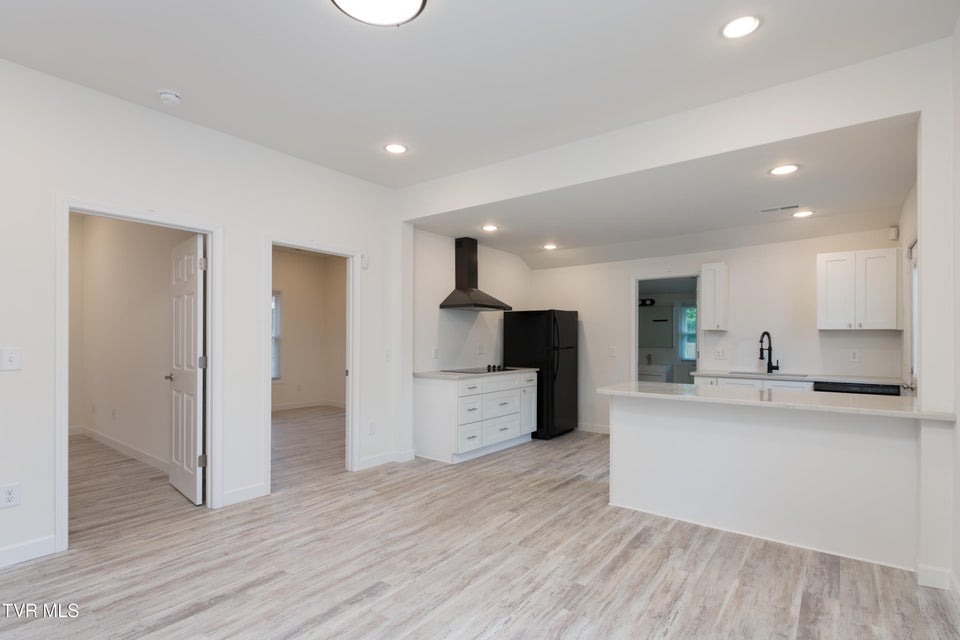 Photo #10: 1008 Earnest Street