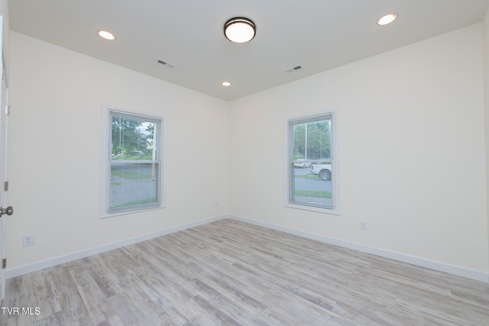 Photo #16: 1008 Earnest Street