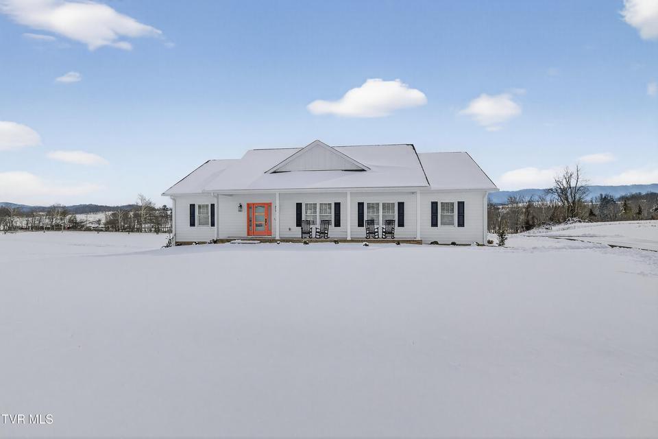 Photo #4: 182 St Johns Way