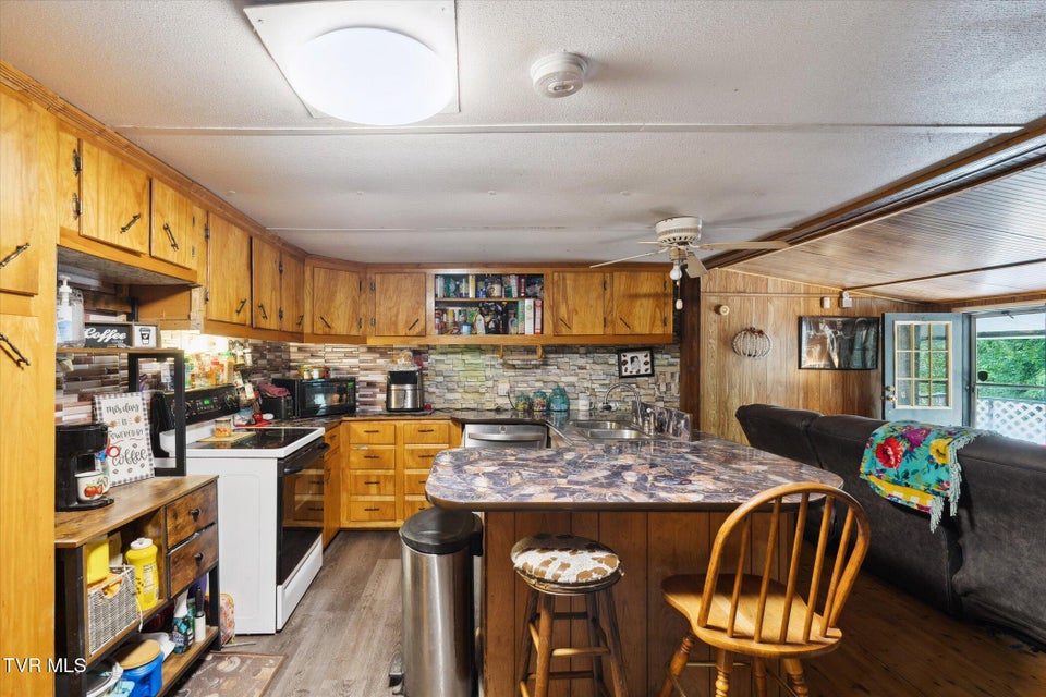 Photo #16: 102 Tolley Lane