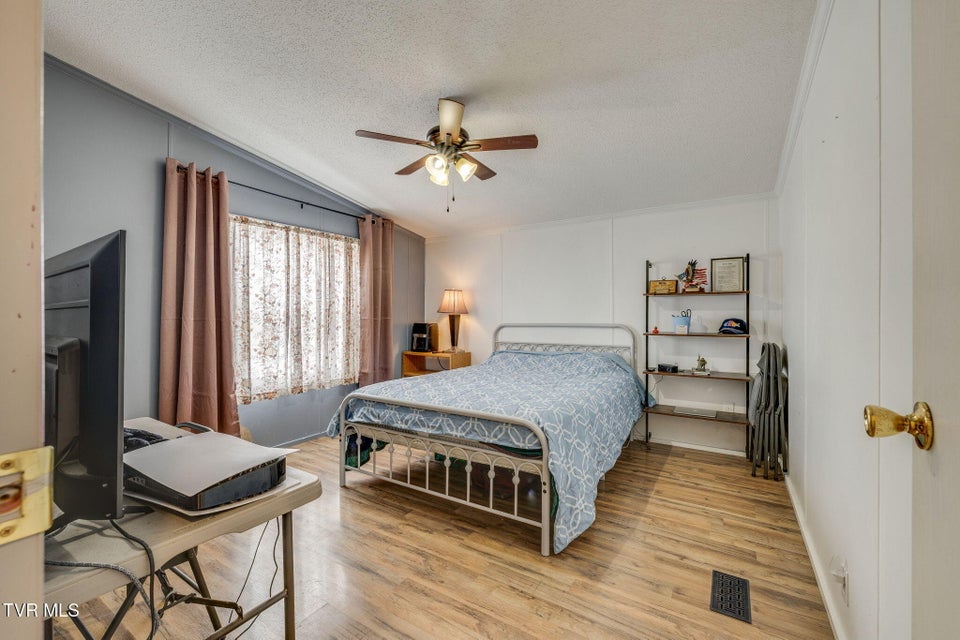 Photo #21: 7185 Snapps Ferry Road