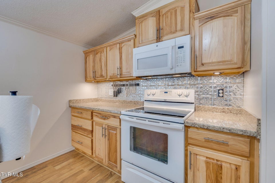 Photo #15: 7185 Snapps Ferry Road