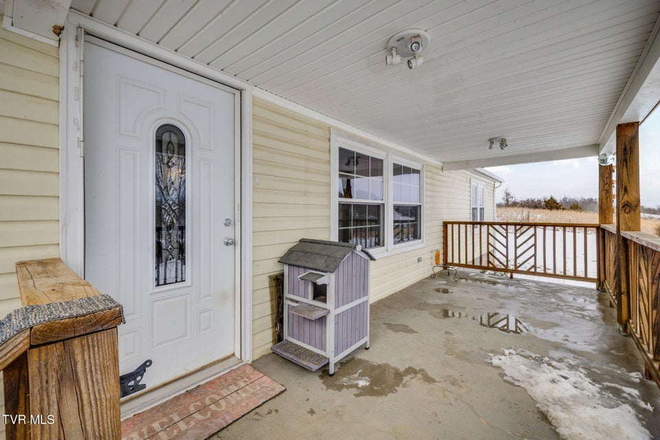 Photo #3: 7185 Snapps Ferry Road