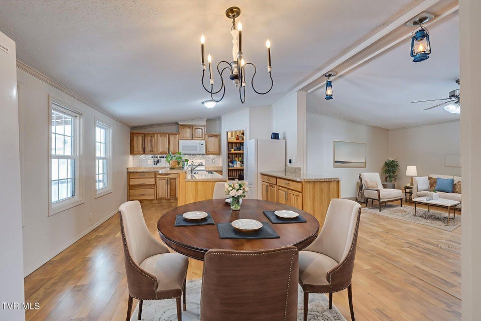 Photo #11: 7185 Snapps Ferry Road