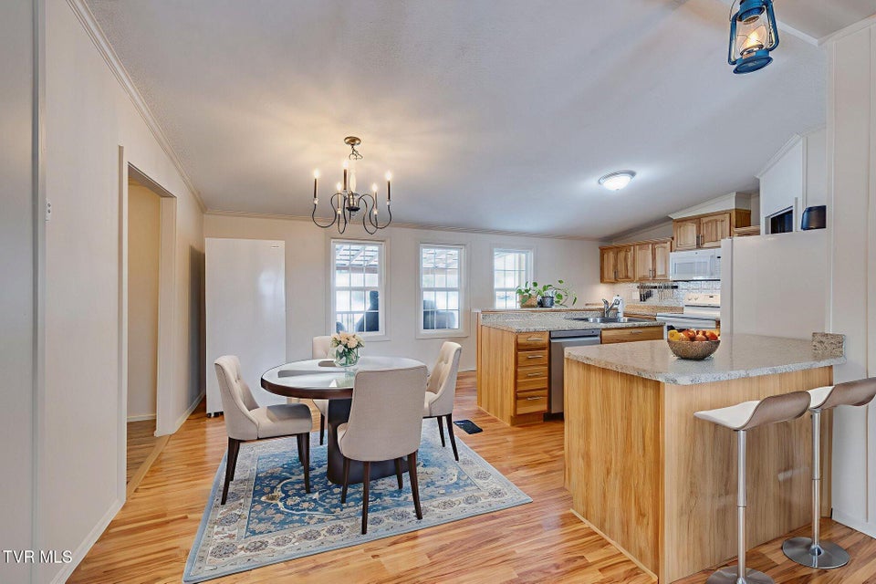 Photo #9: 7185 Snapps Ferry Road