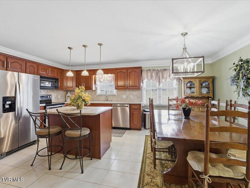 Photo #9: 2006 Rose Drive