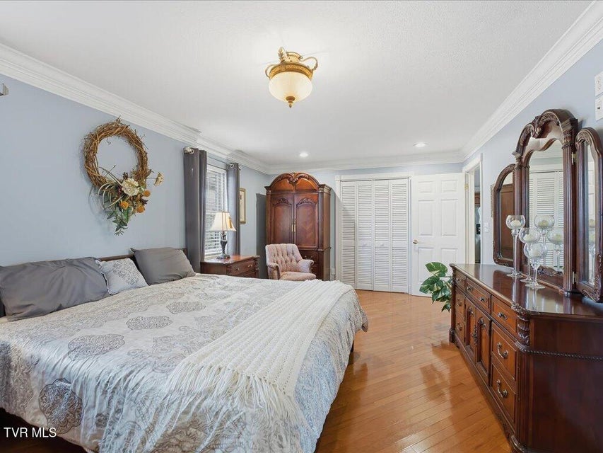 Photo #19: 2006 Rose Drive