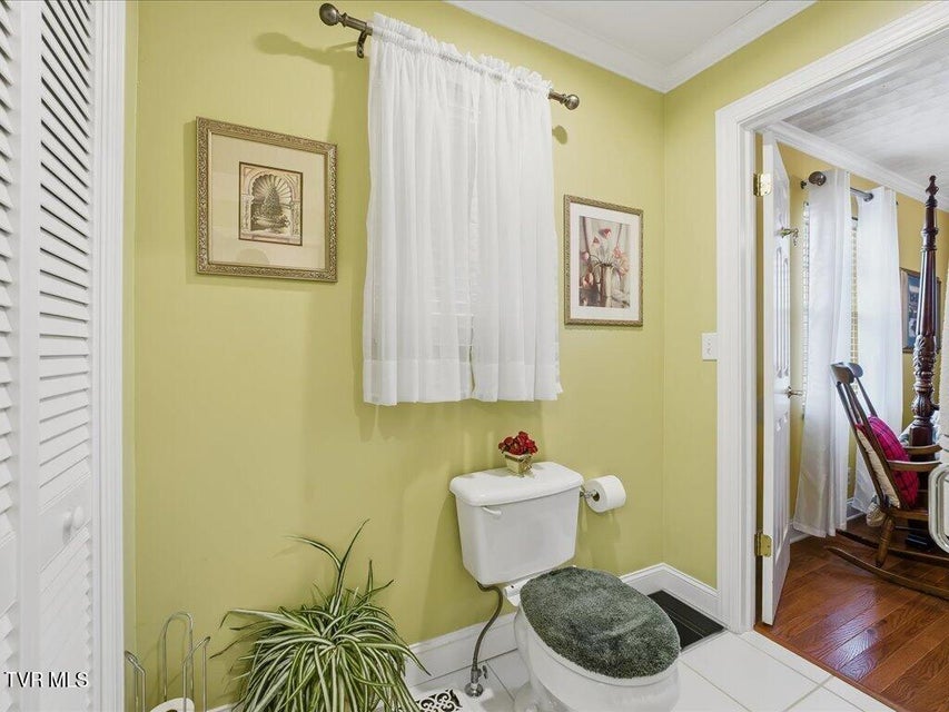 Photo #22: 2006 Rose Drive