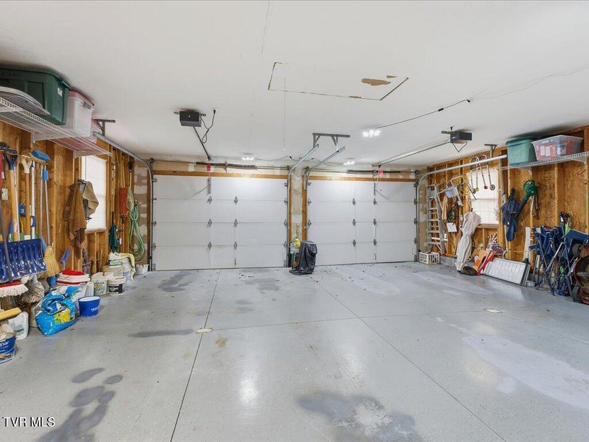 Photo #28: 2006 Rose Drive