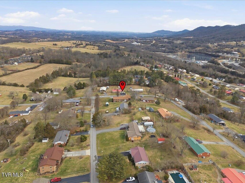 Photo #37: 2006 Rose Drive