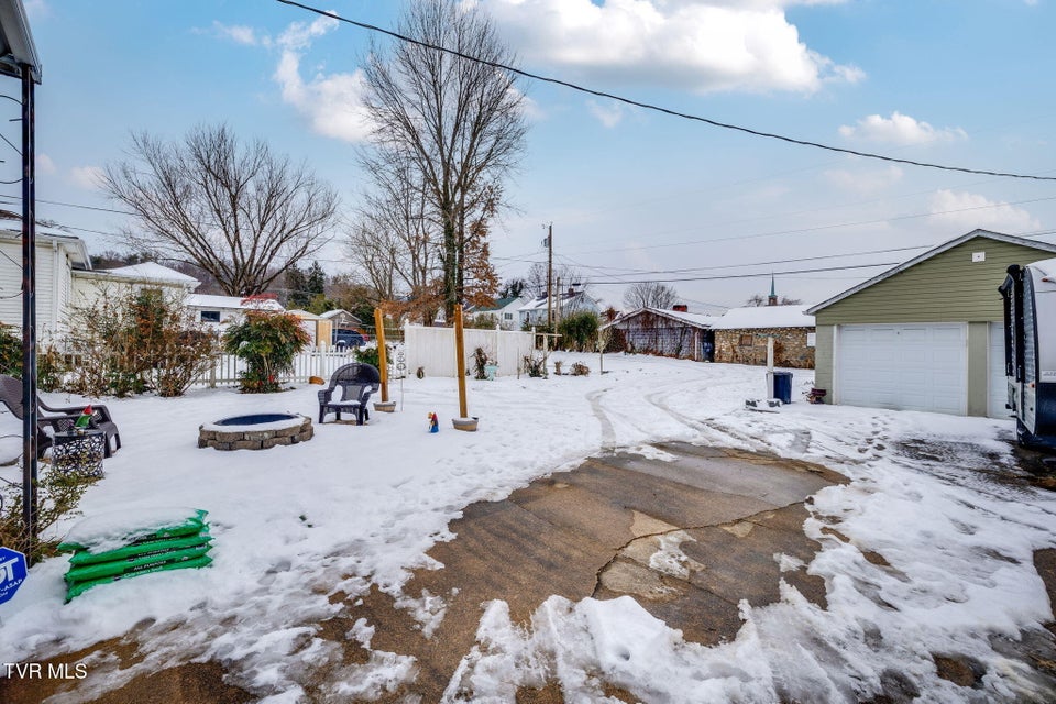 Photo #34: 222 2nd Street