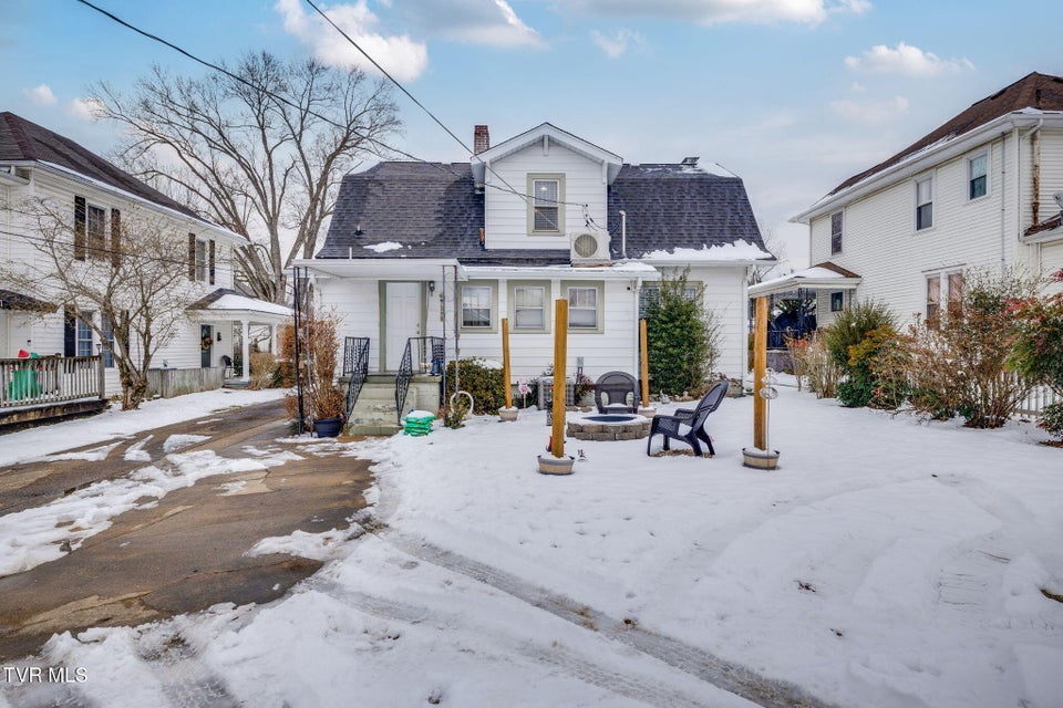 Photo #32: 222 2nd Street