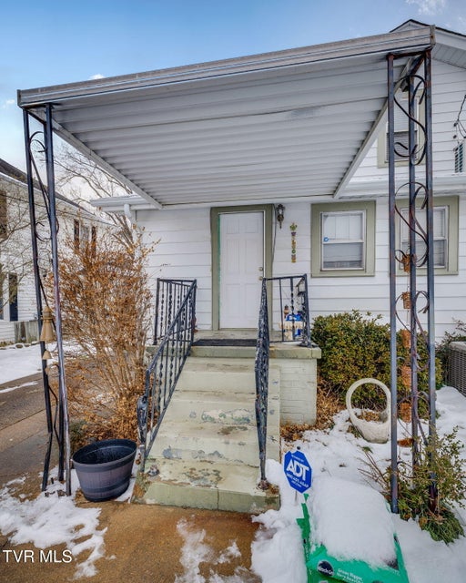 Photo #31: 222 2nd Street