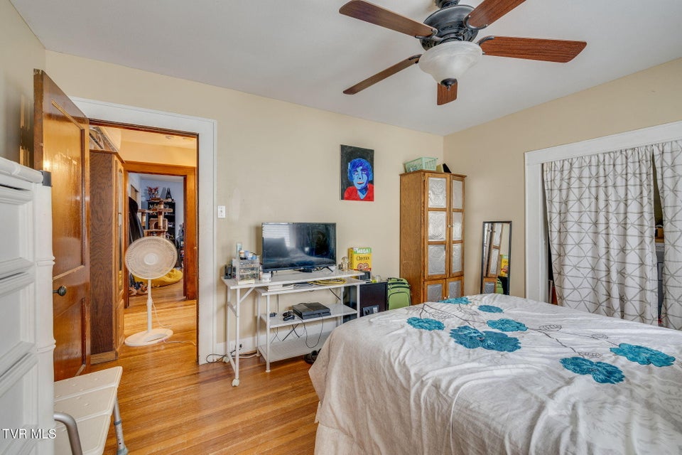 Photo #21: 222 2nd Street