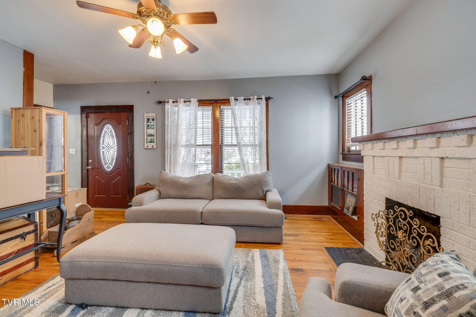 Photo #8: 222 2nd Street