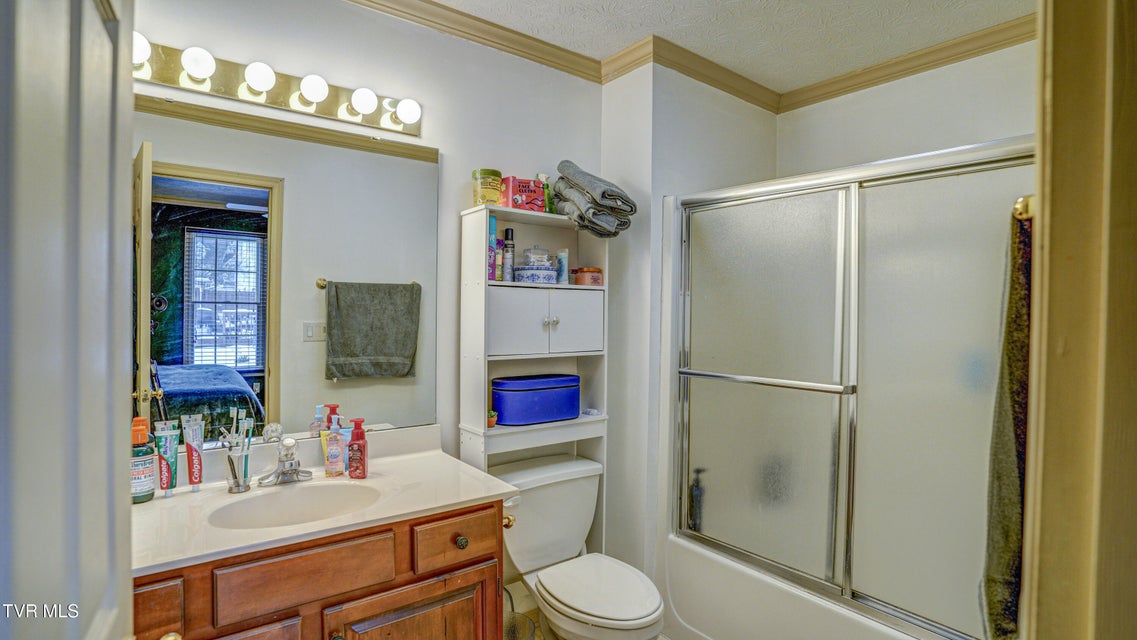 Photo #21: 865 Barclay Drive