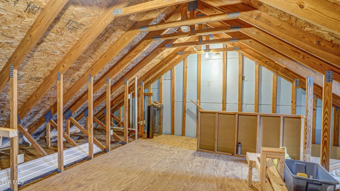 Photo #28: 865 Barclay Drive