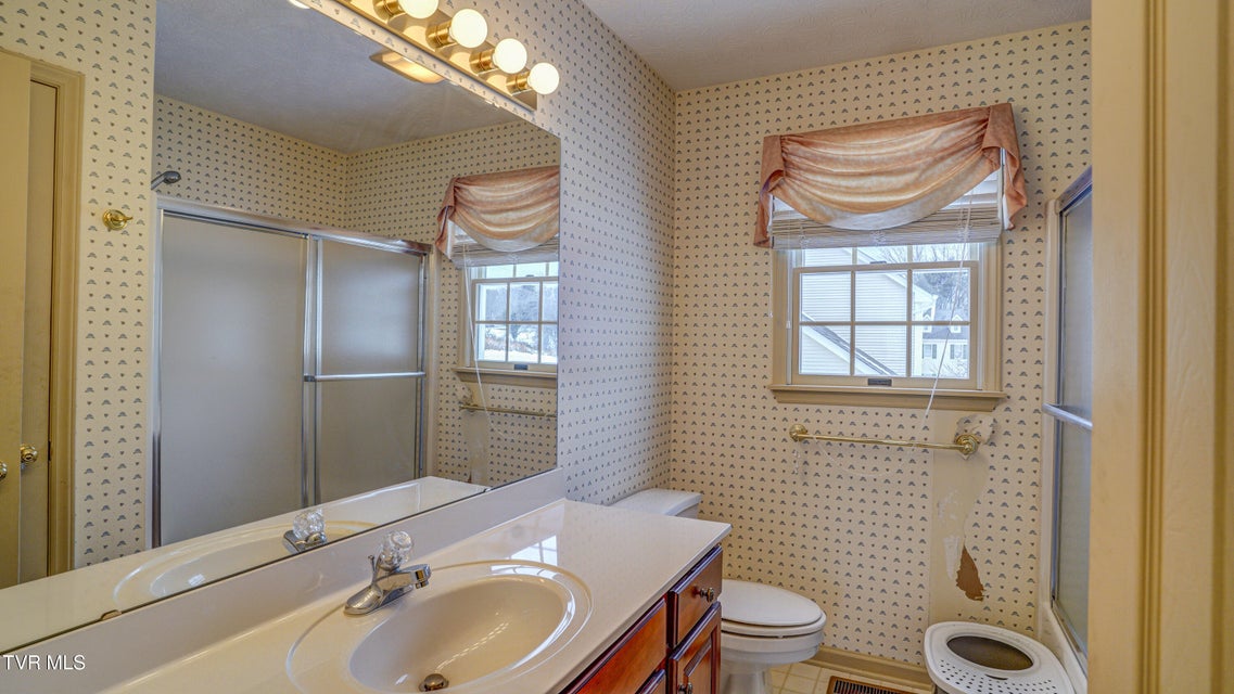 Photo #29: 865 Barclay Drive