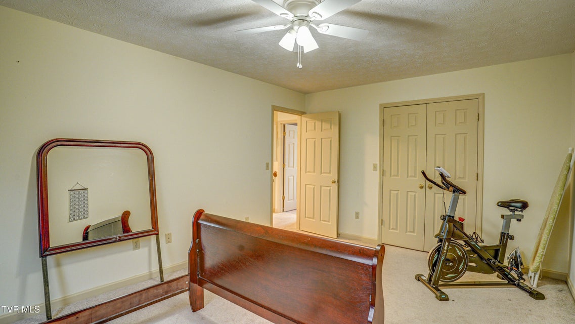 Photo #32: 865 Barclay Drive