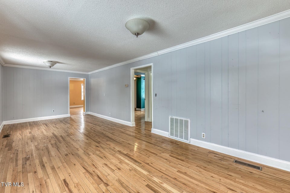 Photo #27: 1305 Saint Louis Street