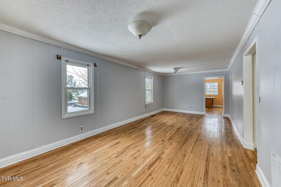 Photo #2: 1305 Saint Louis Street