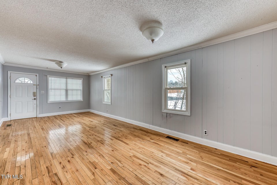 Photo #3: 1305 Saint Louis Street