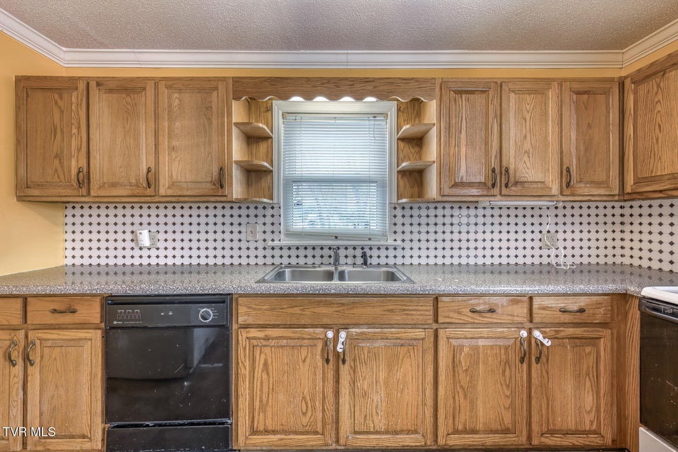 Photo #12: 1305 Saint Louis Street