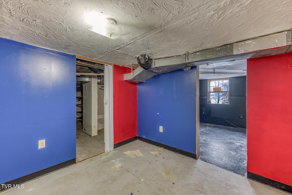 Photo #15: 1305 Saint Louis Street