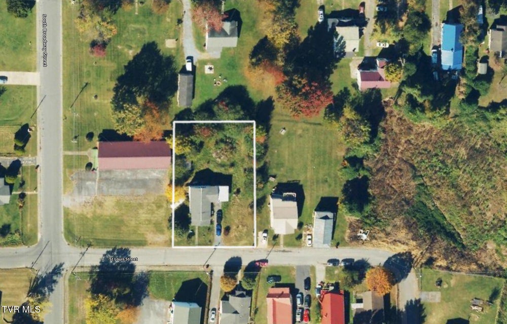 Photo #29: 1305 Saint Louis Street