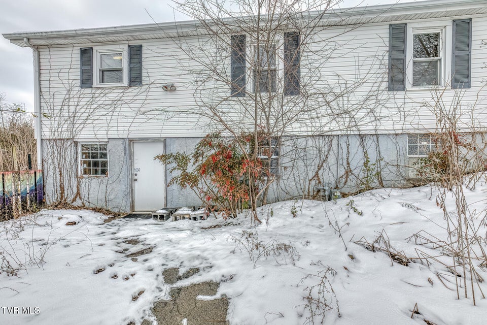 Photo #22: 1305 Saint Louis Street